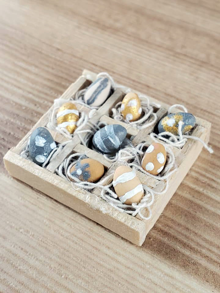 1:12 Scale Vintage Modern Bakery Spring Egg Nesting Box