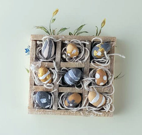 1:12 Scale Vintage Modern Bakery Spring Egg Nesting Box